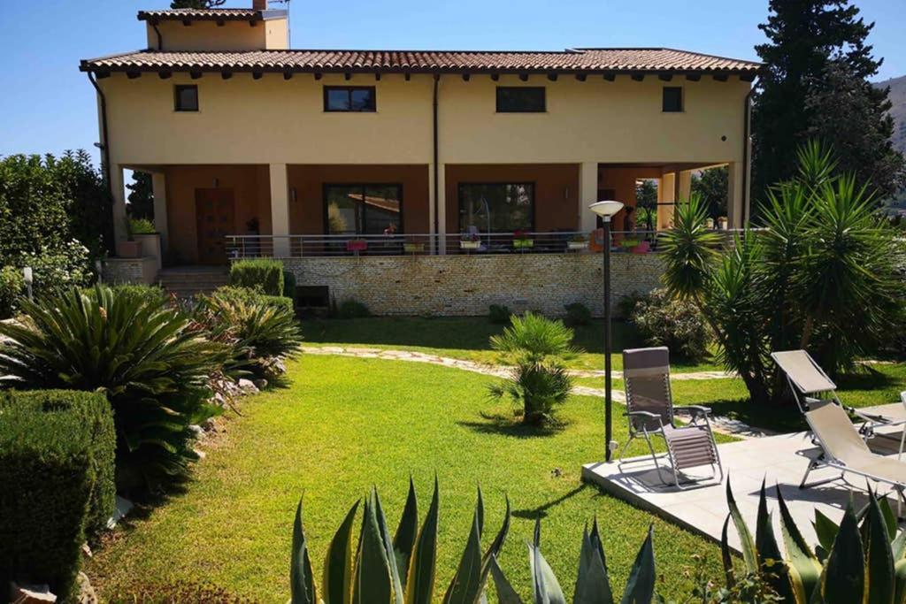 Villa Tiziana 蒙雷亚莱 外观 照片